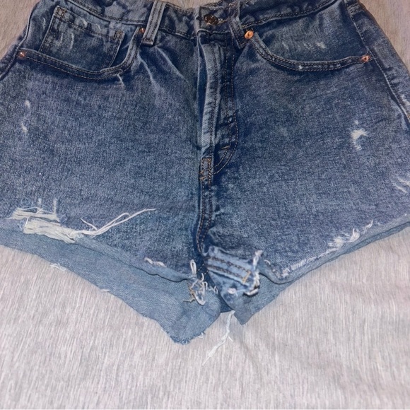Wild Fable Y2K Distressed Hi Waisted Button Fly Cut Off Blue Jean Shorts Size 4 - Picture 4 of 8